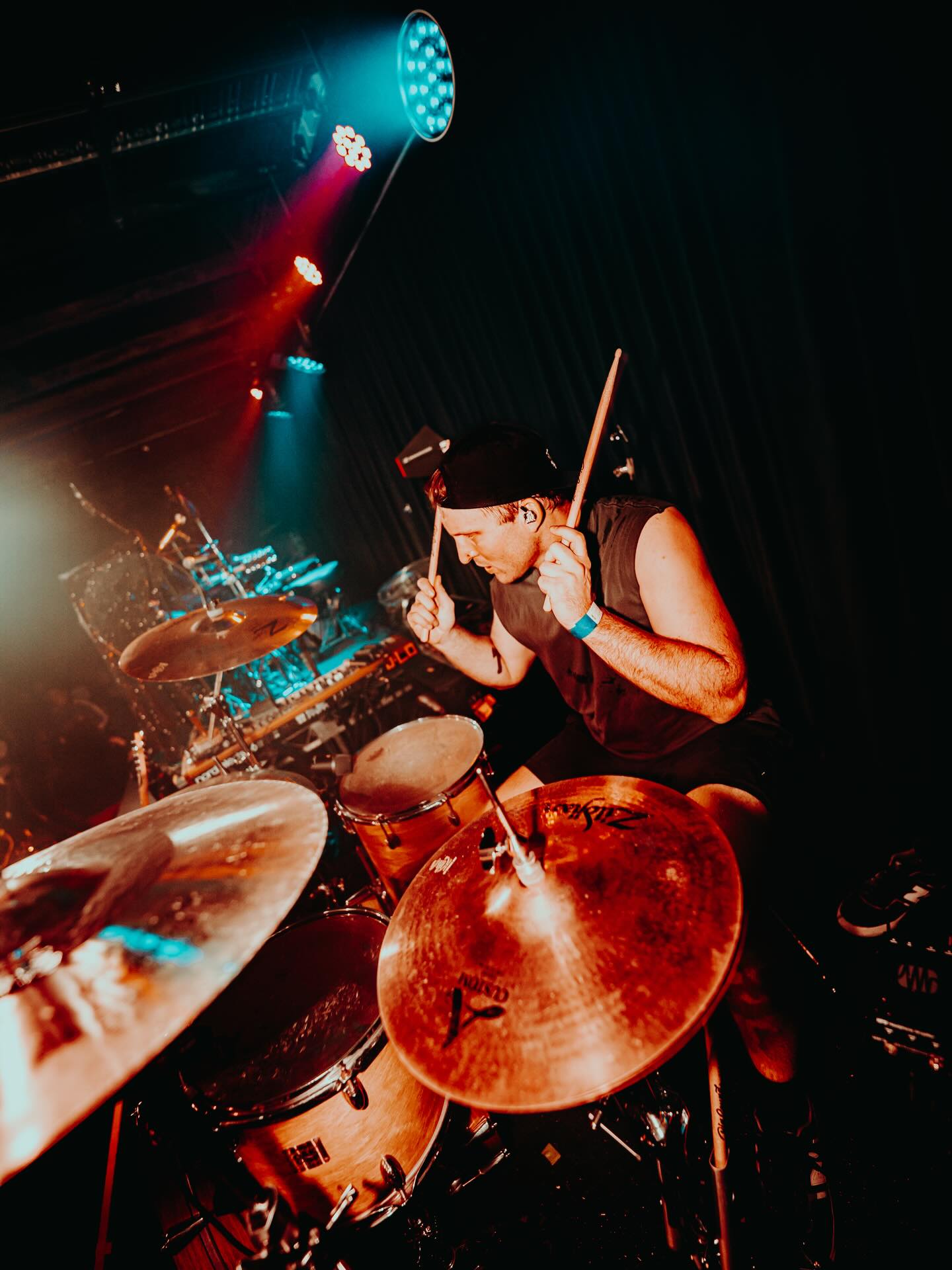 Bad Neighbour live photo 12