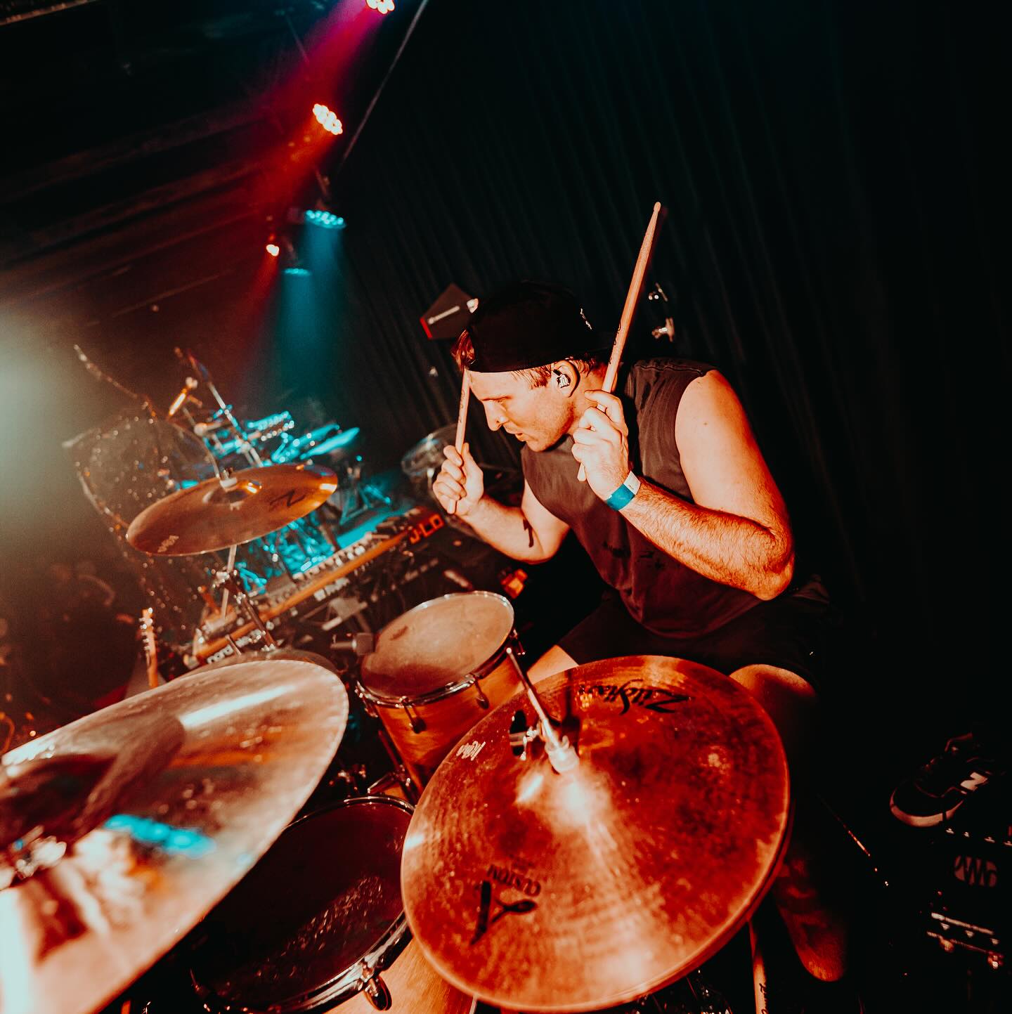 Bad Neighbour live photo 2