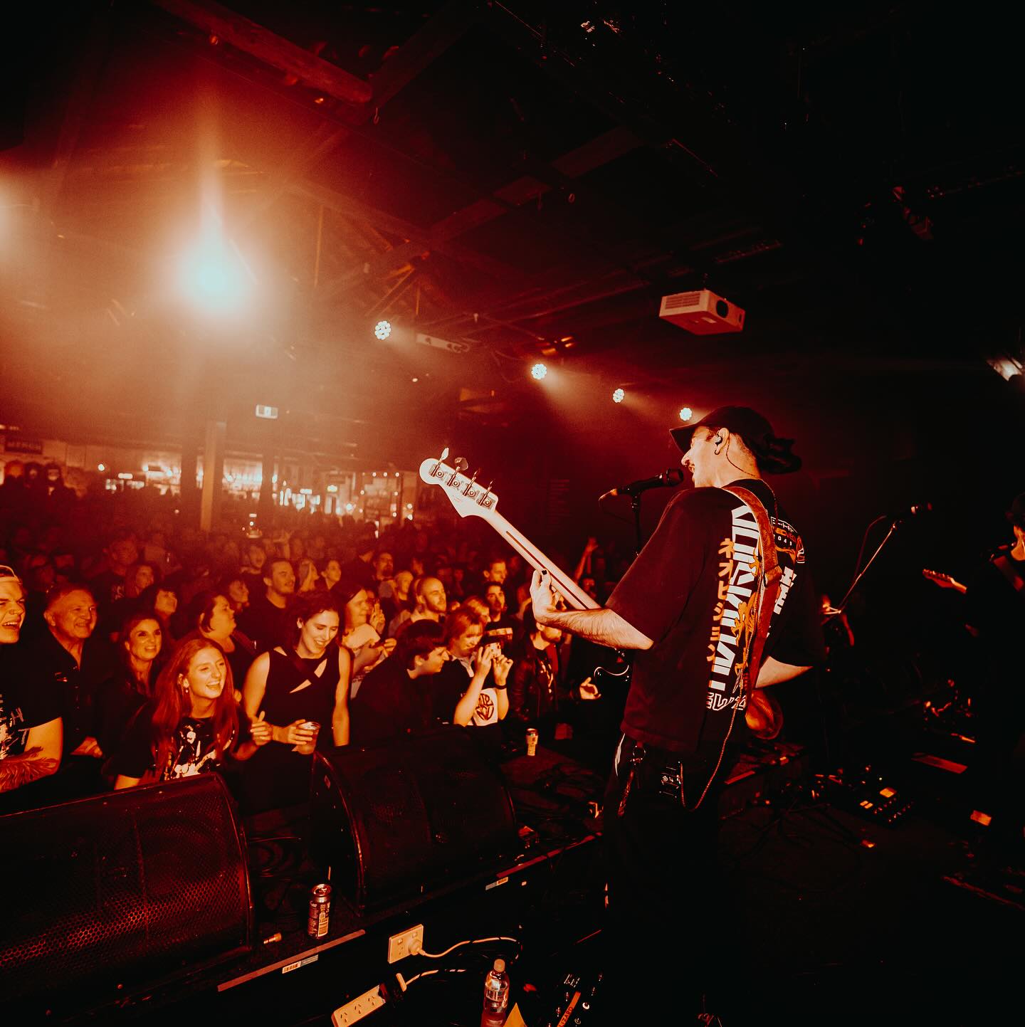 Bad Neighbour live photo 3