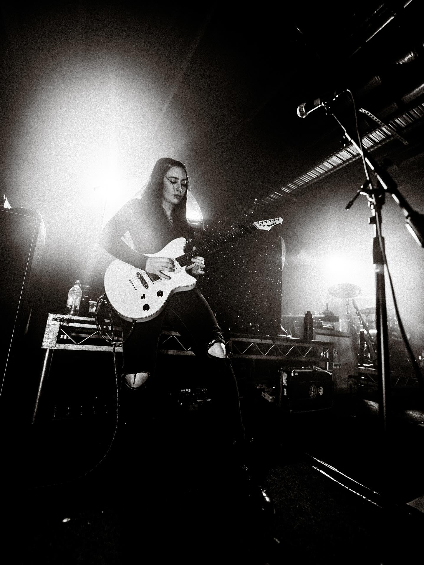 Bad Neighbour live photo 5