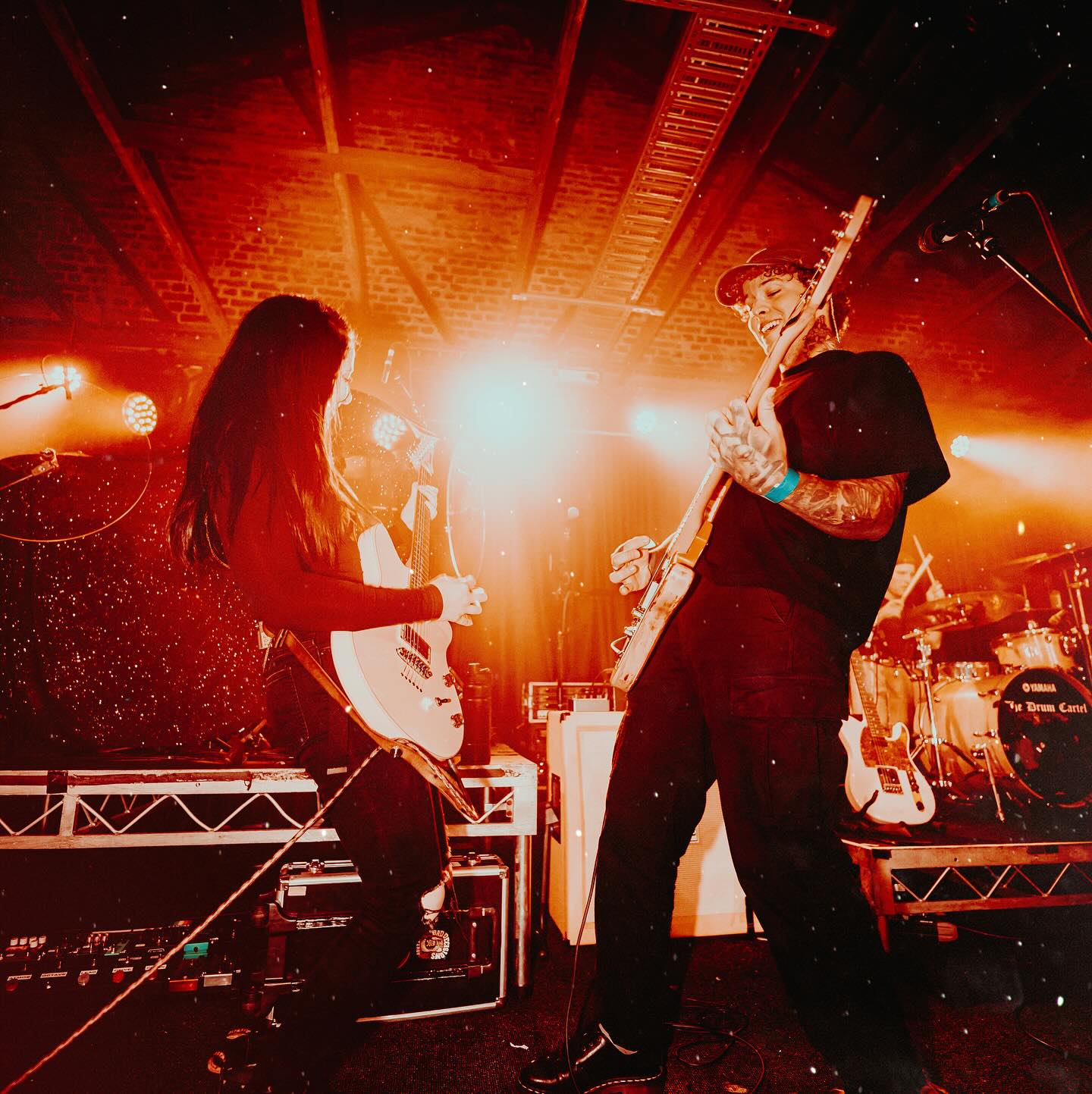 Bad Neighbour live photo 6